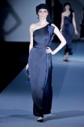 desfile-giorgioarmani-milaoverao2011rtw-139