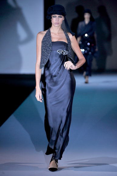 desfile-giorgioarmani-milaoverao2011rtw-146