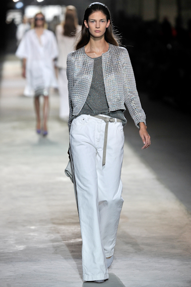 desfile-driesvannoten-parisverao2011rtw-103