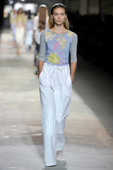 desfile-driesvannoten-parisverao2011rtw-127