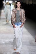 desfile-driesvannoten-parisverao2011rtw-143