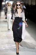 desfile-driesvannoten-parisverao2011rtw-153