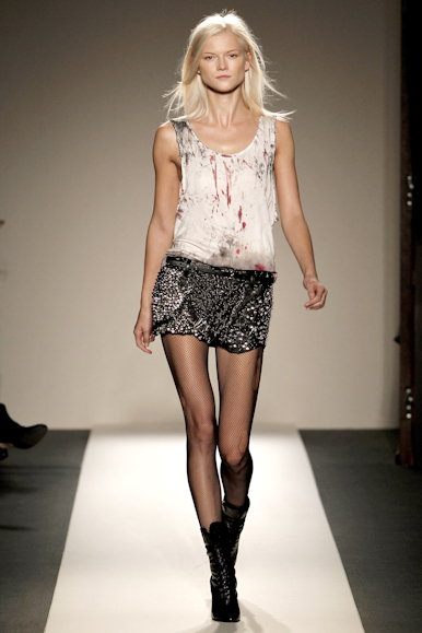 desfile-balmain-parisverao2011rtw-101