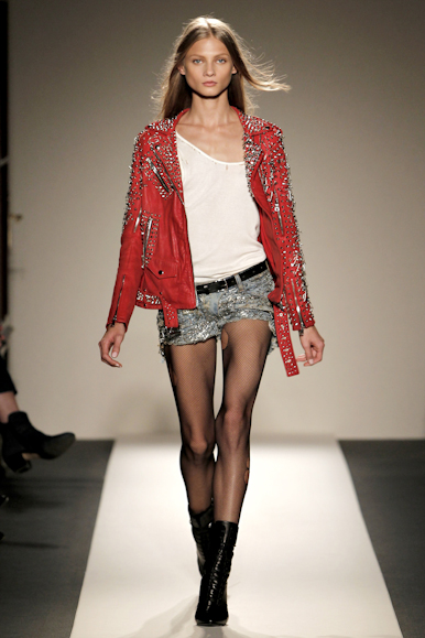 desfile-balmain-parisverao2011rtw-104
