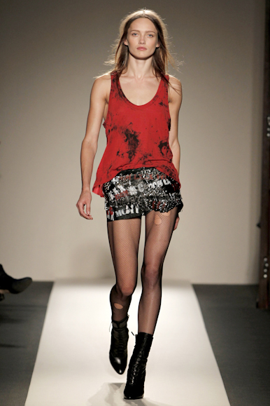 desfile-balmain-parisverao2011rtw-106