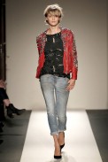 desfile-balmain-parisverao2011rtw-108