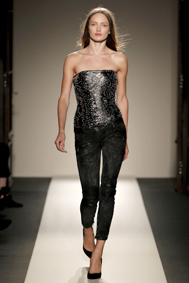 desfile-balmain-parisverao2011rtw-125
