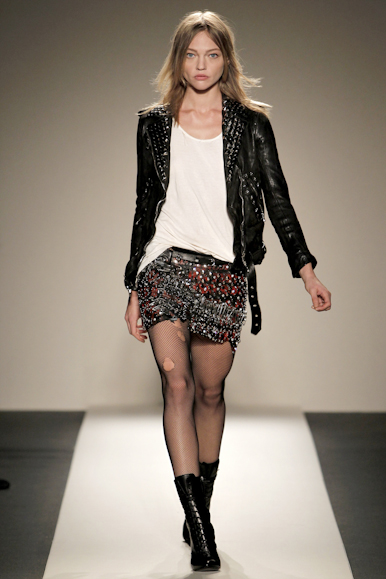 desfile-balmain-parisverao2011rtw-129