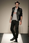 desfile-balmain-parisverao2011rtw-132