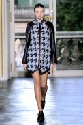 desfile-balenciaga-parisverao2011rtw-104
