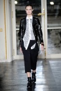 desfile-balenciaga-parisverao2011rtw-118