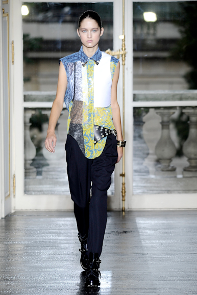 desfile-balenciaga-parisverao2011rtw-131