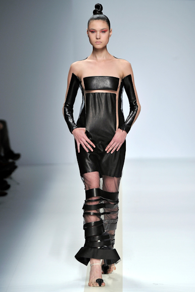 desfile-pedrolourenco-parisverao2011rtw-123