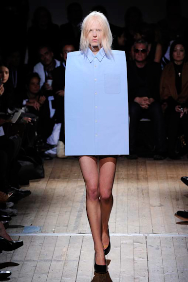 desfile-mmm-parisverao2011rtw-114