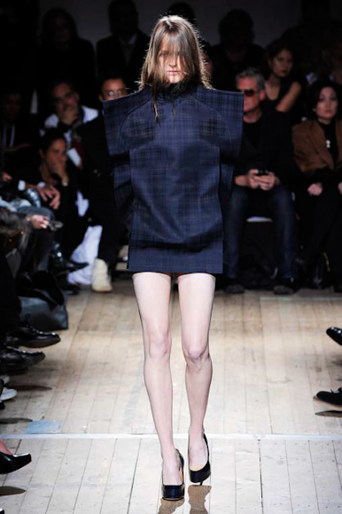 desfile-mmm-parisverao2011rtw-128