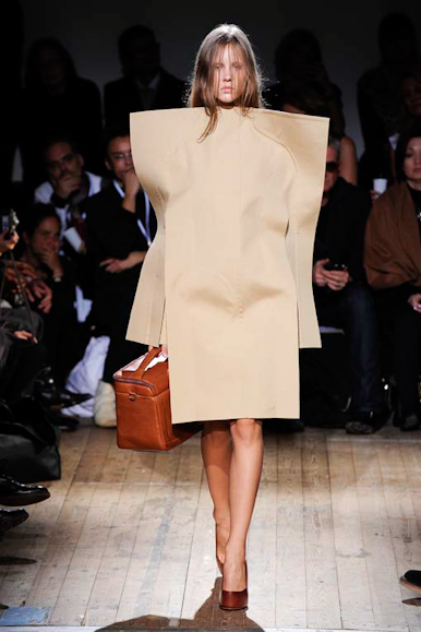desfile-mmm-parisverao2011rtw-130