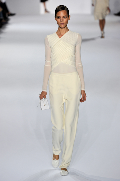 desfile-chloe-parisverao2011rtw-101