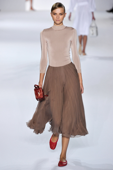 desfile-chloe-parisverao2011rtw-107