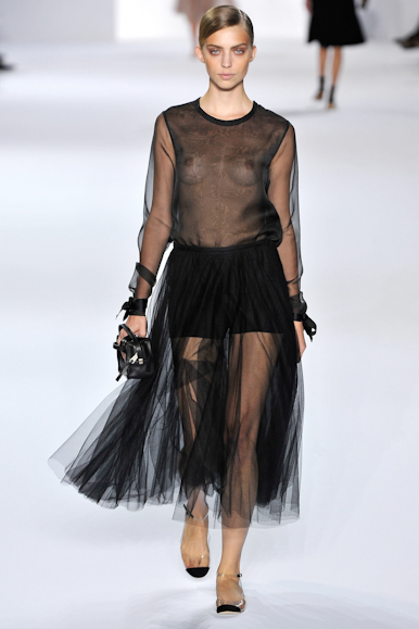 desfile-chloe-parisverao2011rtw-126