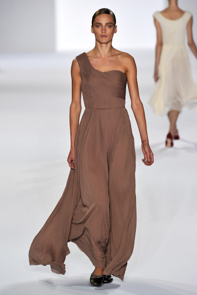 desfile-chloe-parisverao2011rtw-129