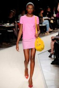 desfile-loewe-parisverao2011rtw-100