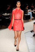 desfile-loewe-parisverao2011rtw-103