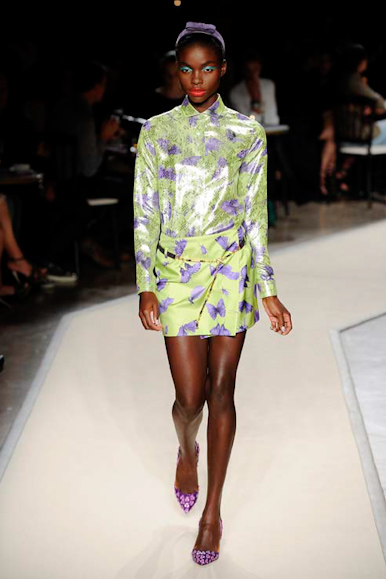 desfile-loewe-parisverao2011rtw-114