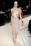 desfile-loewe-parisverao2011rtw-119