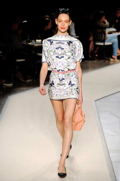 desfile-loewe-parisverao2011rtw-120