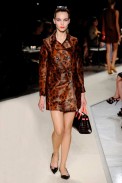 desfile-loewe-parisverao2011rtw-130