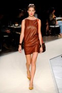 desfile-loewe-parisverao2011rtw-132