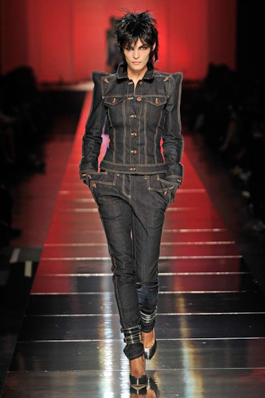 desfile-jpgaultier-parisverao2011rtw-110