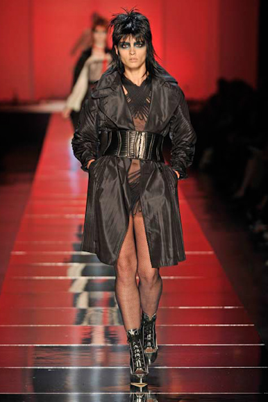 desfile-jpgaultier-parisverao2011rtw-121