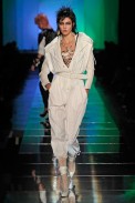 desfile-jpgaultier-parisverao2011rtw-128