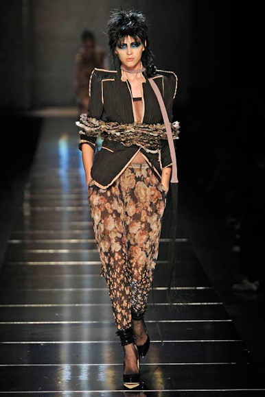 desfile-jpgaultier-parisverao2011rtw-142