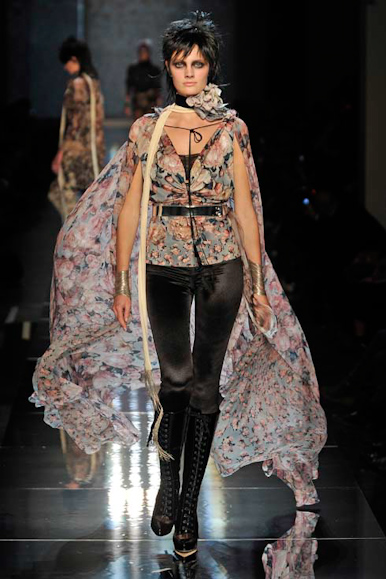desfile-jpgaultier-parisverao2011rtw-145