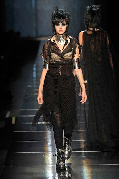 desfile-jpgaultier-parisverao2011rtw-154