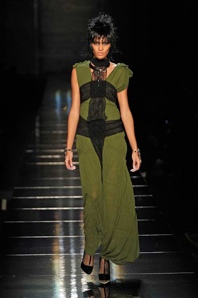 desfile-jpgaultier-parisverao2011rtw-155