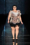 desfile-jpgaultier-parisverao2011rtw-156