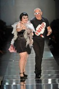 desfile-jpgaultier-parisverao2011rtw-157