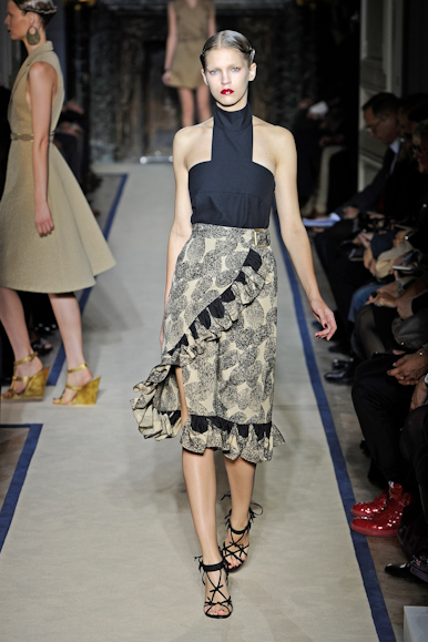 desfile-ysl-parisverao2011rtw-122