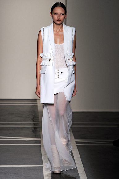 desfile-givenchy-parisverao2011rtw-120