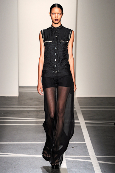 desfile-givenchy-parisverao2011rtw-127