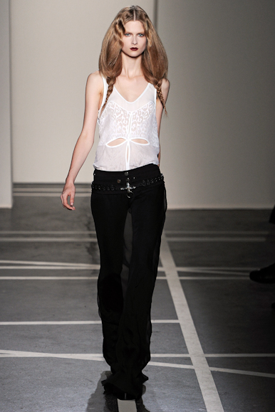 desfile-givenchy-parisverao2011rtw-130