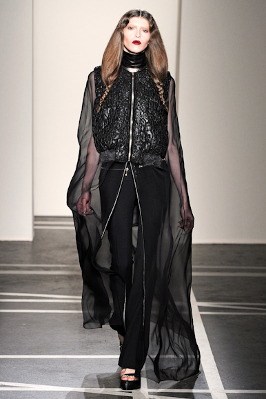 desfile-givenchy-parisverao2011rtw-135