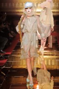 desfile-johngalliano-parisverao2011rtw-105