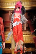 desfile-johngalliano-parisverao2011rtw-118