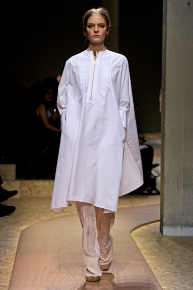 desfile-celine-parisverao2011rtw-118