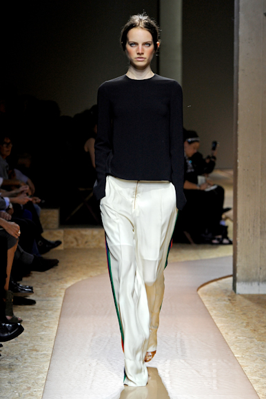 desfile-celine-parisverao2011rtw-124