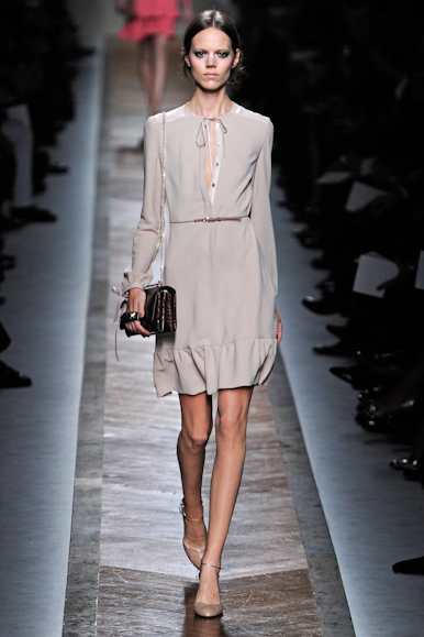 desfile-valentino-parisverao2011rtw-105